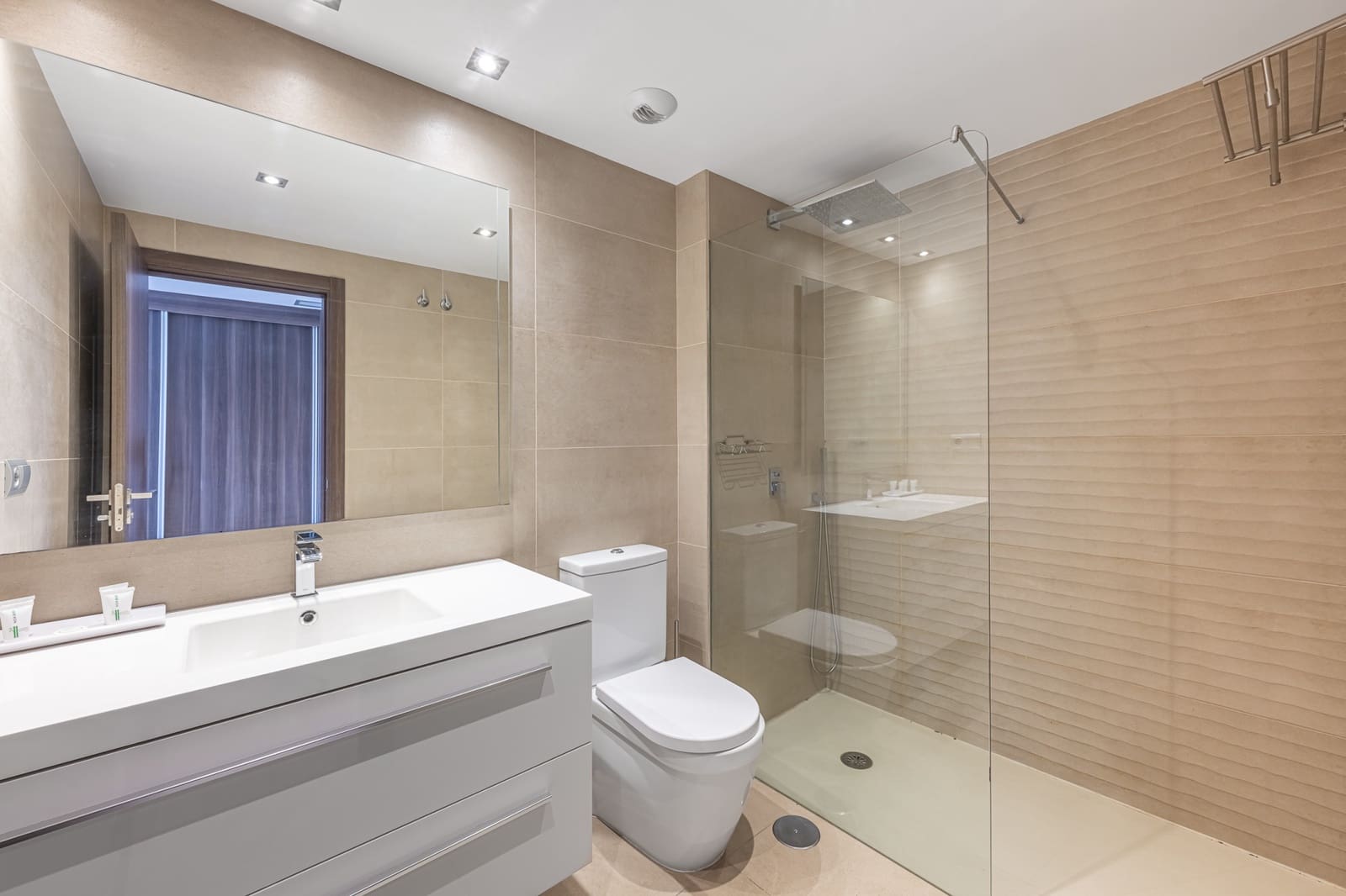 3 sovrum Takvåning till salu i San Pedro de Alcantara med pool - 769 000 € (Ref: 9387755)