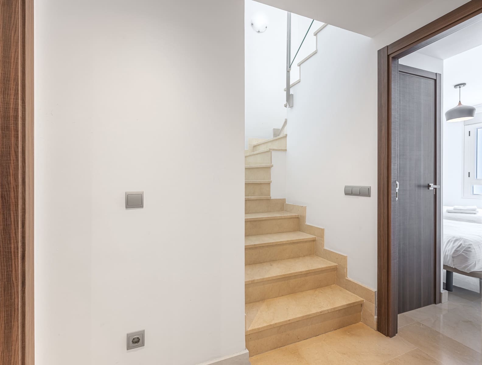 3 sovrum Takvåning till salu i San Pedro de Alcantara med pool - 769 000 € (Ref: 9387755)