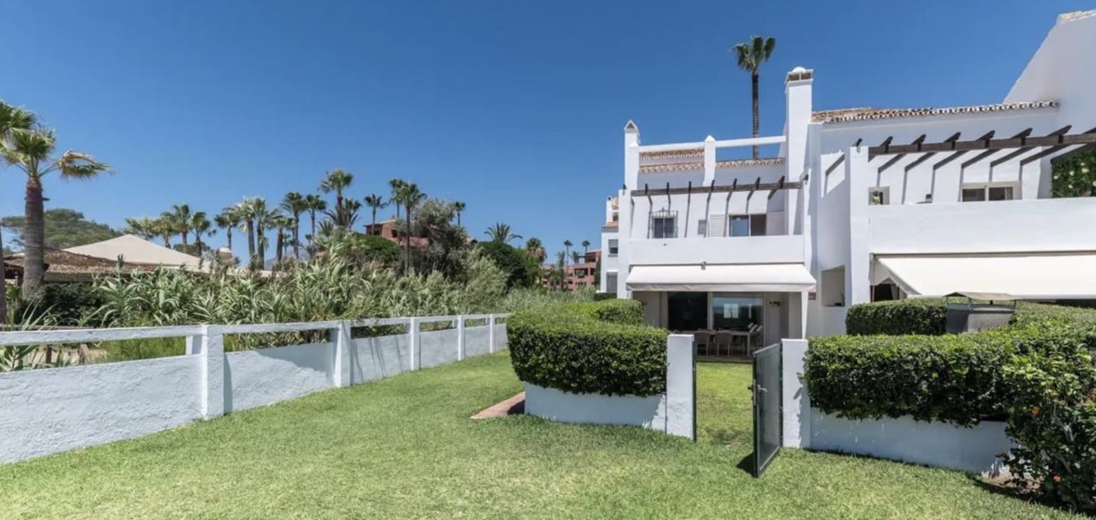 4 makuuhuone Paritalo myytävänä paikassa Marbella mukana uima-altaan 
autotalli - 1 950 000 € (Ref: 9387759)