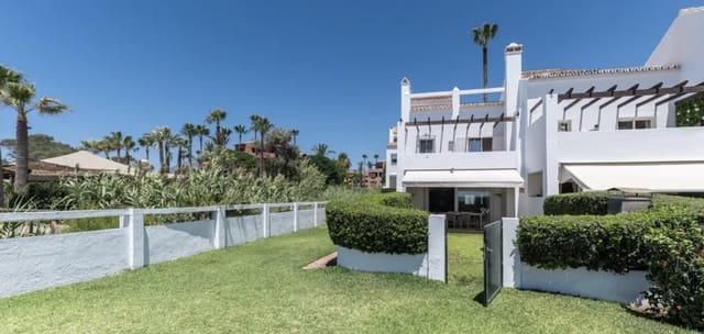 4 makuuhuone Paritalo myytävänä paikassa Marbella mukana uima-altaan 
autotalli - 1 950 000 € (Ref: 9387759)