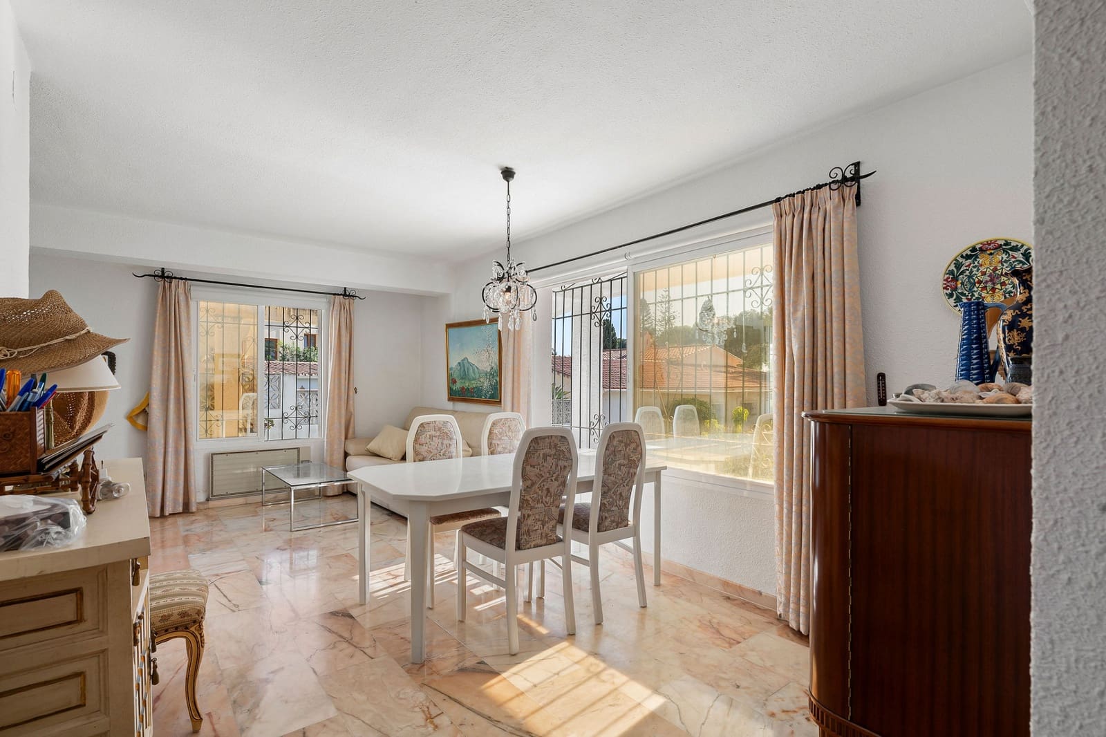 2 makuuhuone Huvila myytävänä paikassa Marbella mukana 
autotalli - 675 000 € (Ref: 9387760)