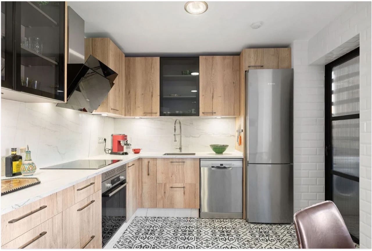 2 bedroom Apartment for sale in San Pedro de Alcantara with pool garage - € 825,000 (Ref: 9390846)