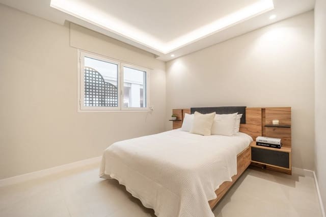 3 quarto Apartamento para venda em Nueva Andalucia, Marbella com piscina garagem - 795 000 € (Ref: 9390849)