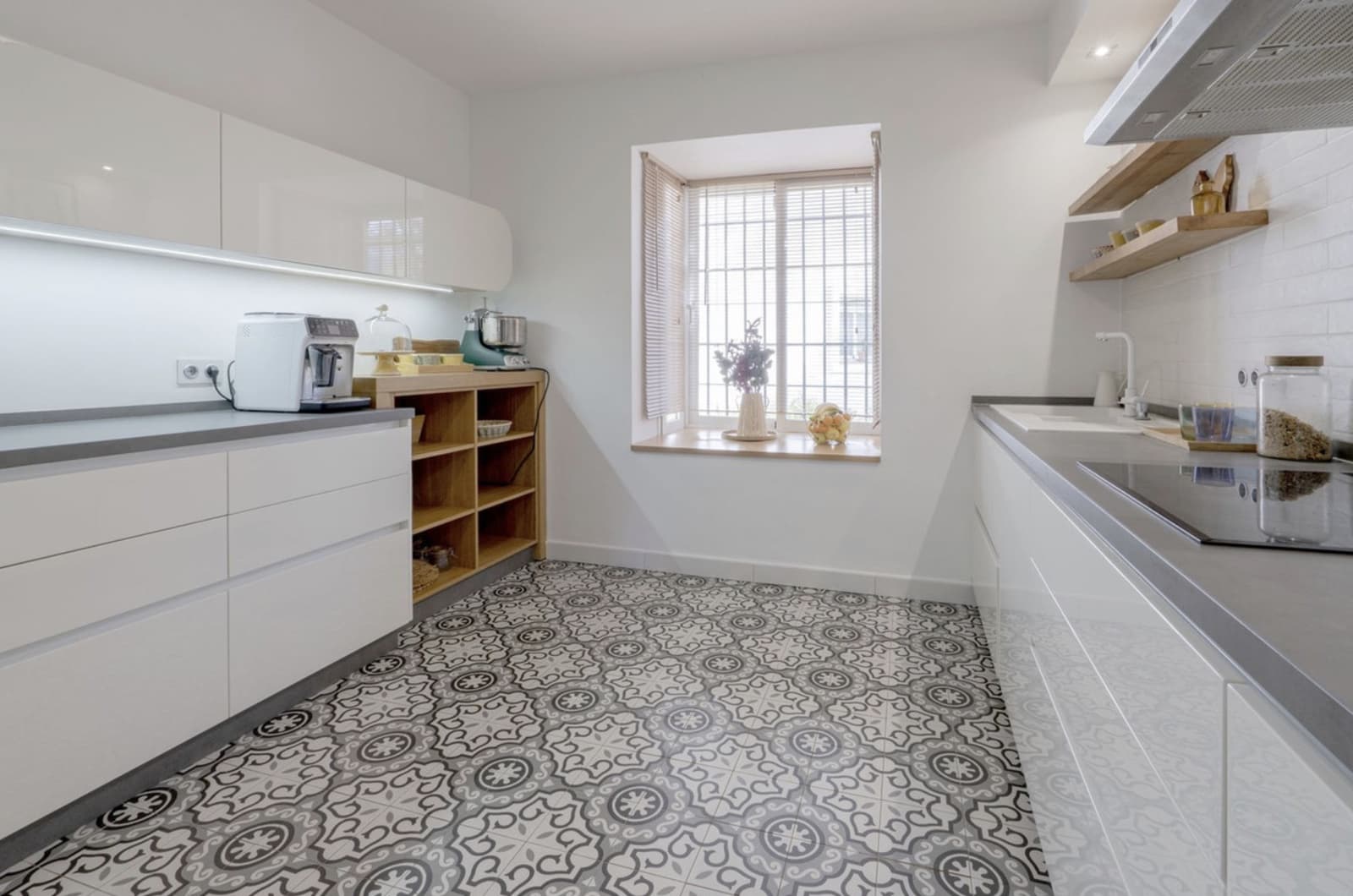 Pareado de 4 habitaciones en Guadalmina en venta con piscina garaje - 920.000 € (Ref: 9393926)