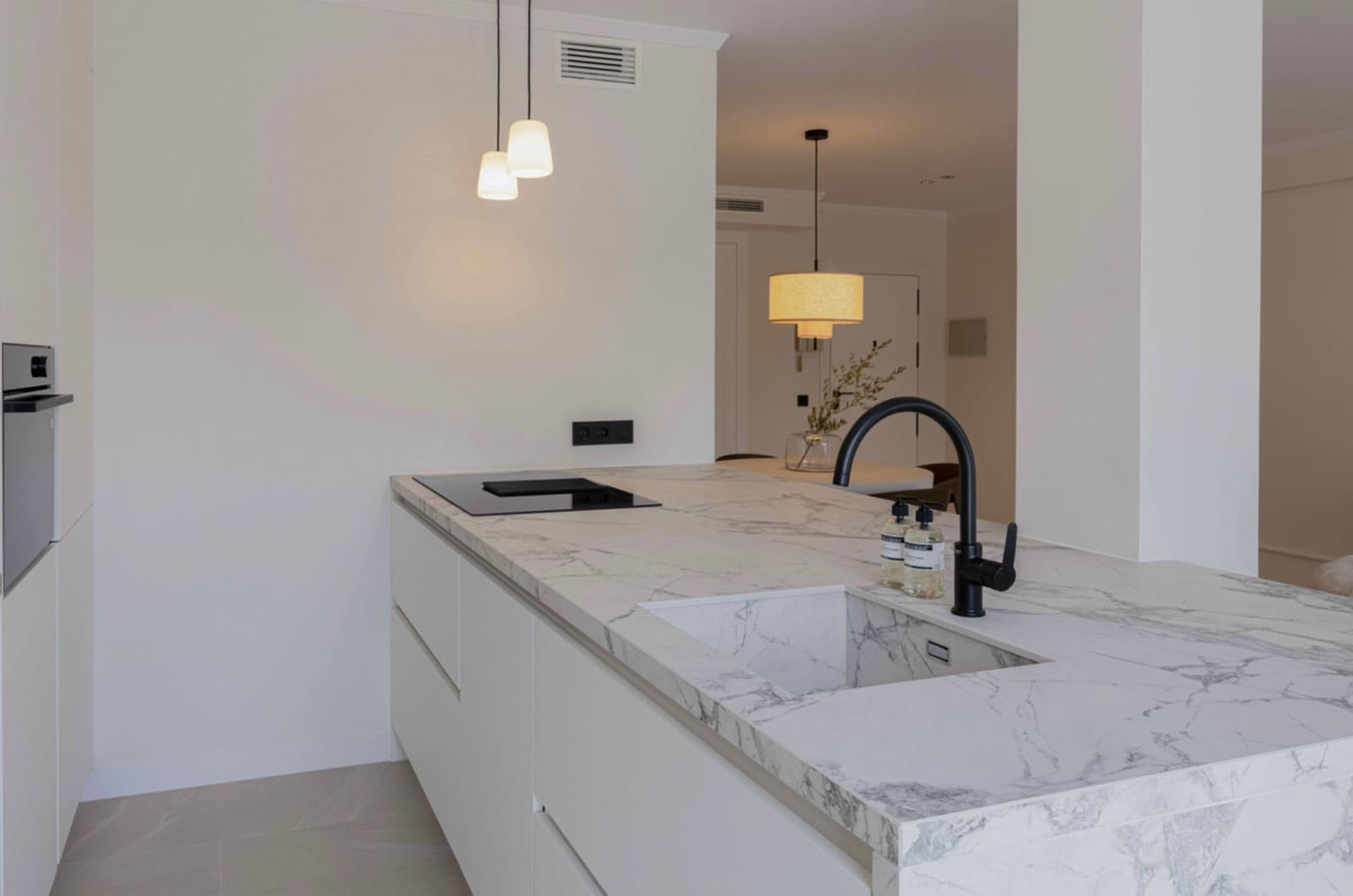 3 bedroom Penthouse for sale in Los Arqueros with pool garage - € 849,000 (Ref: 9393927)