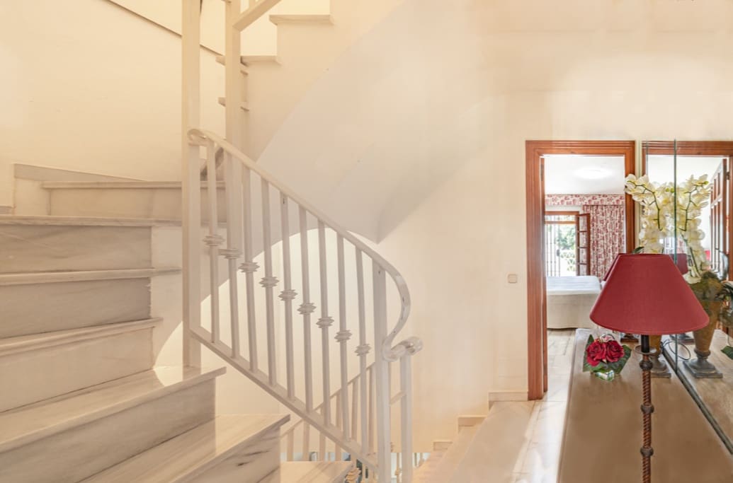 3 bedroom Townhouse for sale in Golden Mile with pool garage - € 680,000 (Ref: 9395874)