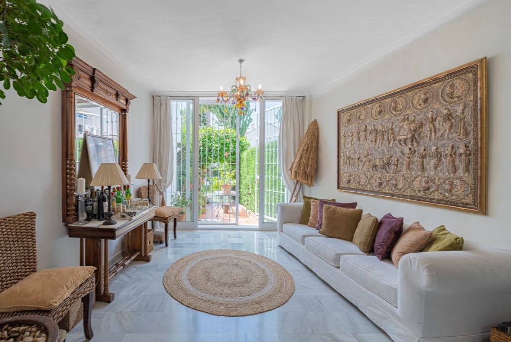 3 bedroom Townhouse for sale in Golden Mile with pool garage - € 680,000 (Ref: 9395874)