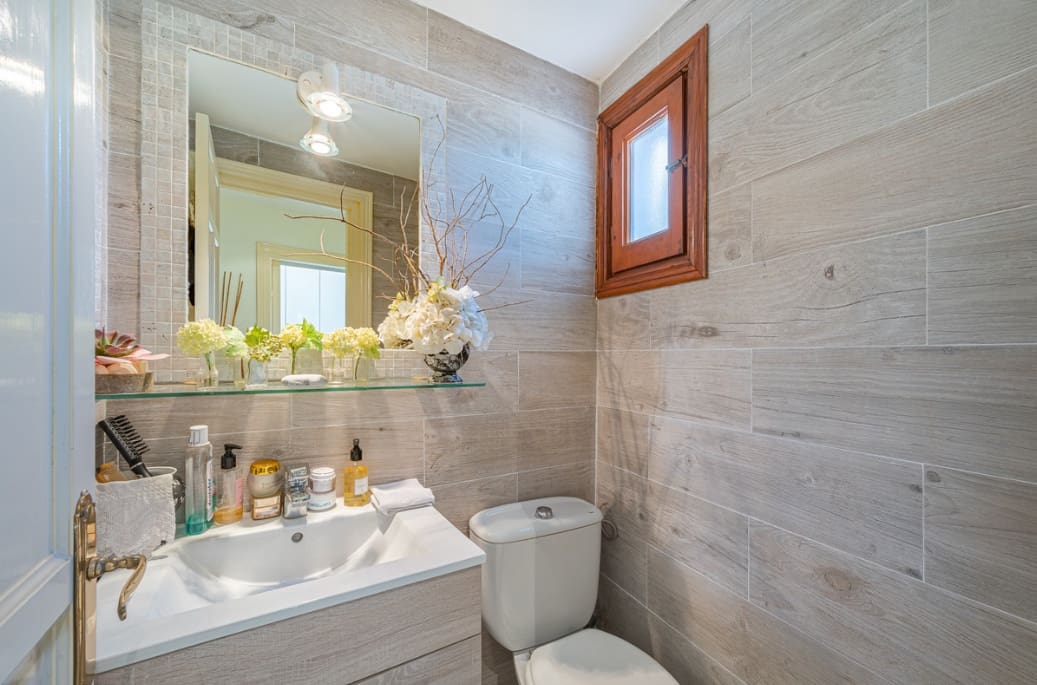 3 bedroom Townhouse for sale in Golden Mile with pool garage - € 680,000 (Ref: 9395874)