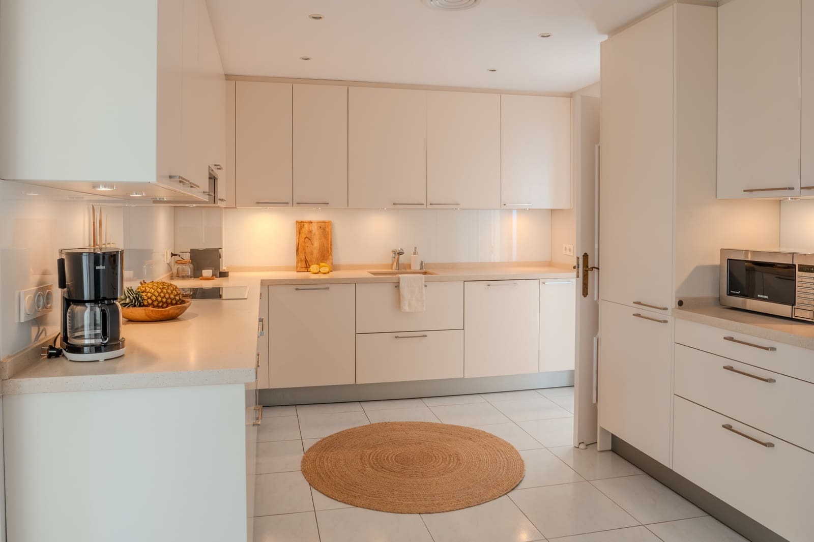 4 soverom Villa til salgs i Marbella med svømmebasseng garasje - € 1 885 000 (Ref: 9398316)