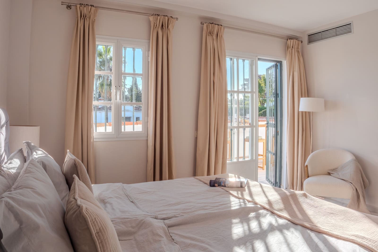 4 soverom Villa til salgs i Marbella med svømmebasseng garasje - € 1 885 000 (Ref: 9398316)