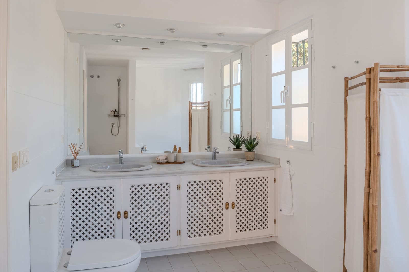 4 soverom Villa til salgs i Marbella med svømmebasseng garasje - € 1 885 000 (Ref: 9398316)