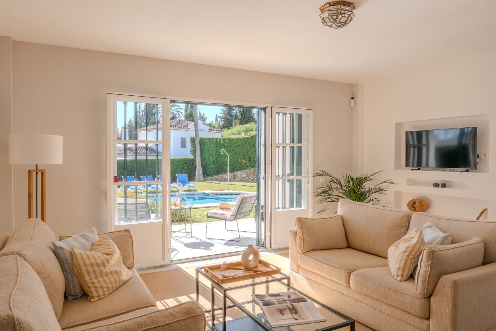 4 soverom Villa til salgs i Marbella med svømmebasseng garasje - € 1 885 000 (Ref: 9398316)