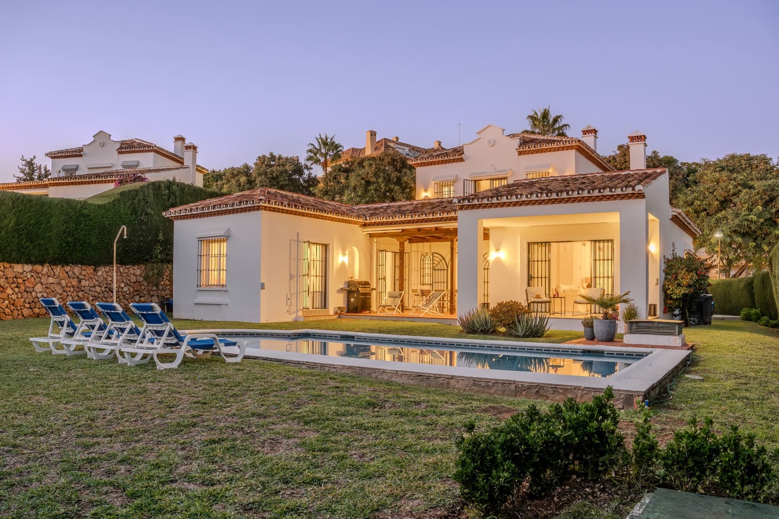 4 soverom Villa til salgs i Marbella med svømmebasseng garasje - € 1 885 000 (Ref: 9398316)