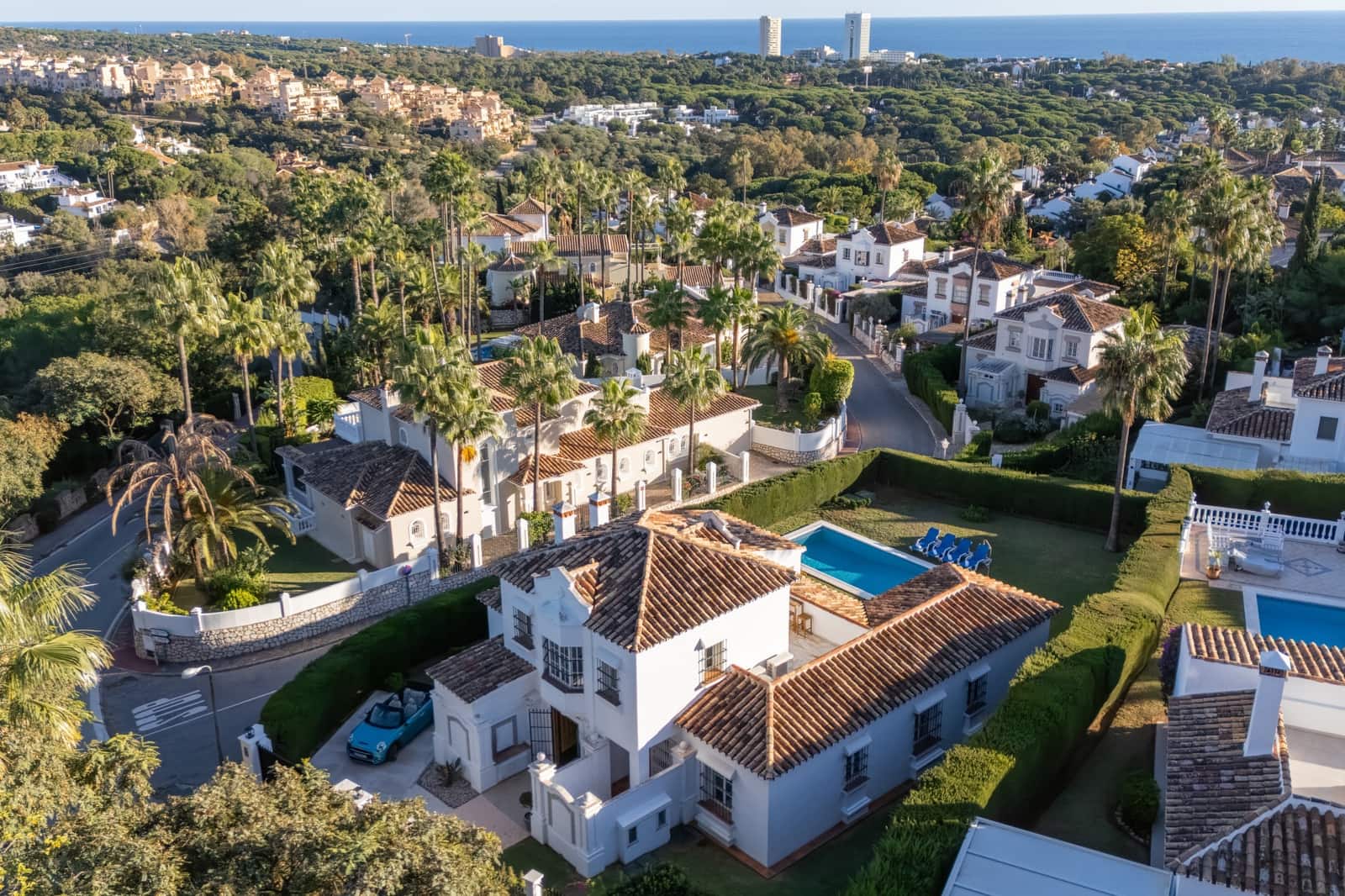 4 soverom Villa til salgs i Marbella med svømmebasseng garasje - € 1 885 000 (Ref: 9398316)