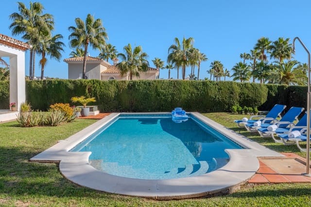 Chalet de 4 habitaciones en Marbella en venta con piscina garaje - 1.695.000 € (Ref: 9398316)