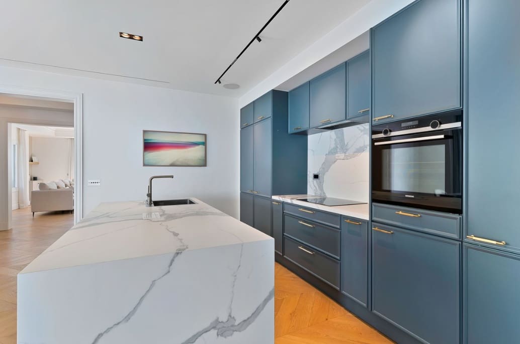 3 sovrum Semi-fristående Villa till salu i Marbella med pool garage - 1 195 000 € (Ref: 9398317)