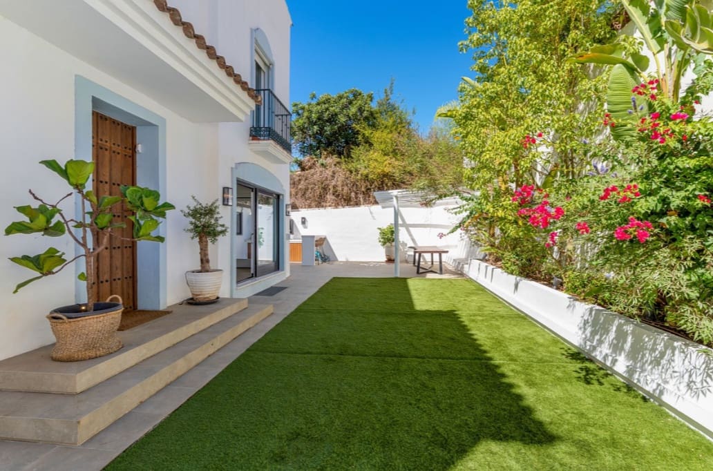 3 makuuhuone Paritalo myytävänä paikassa Marbella mukana uima-altaan 
autotalli - 1 195 000 € (Ref: 9398317)