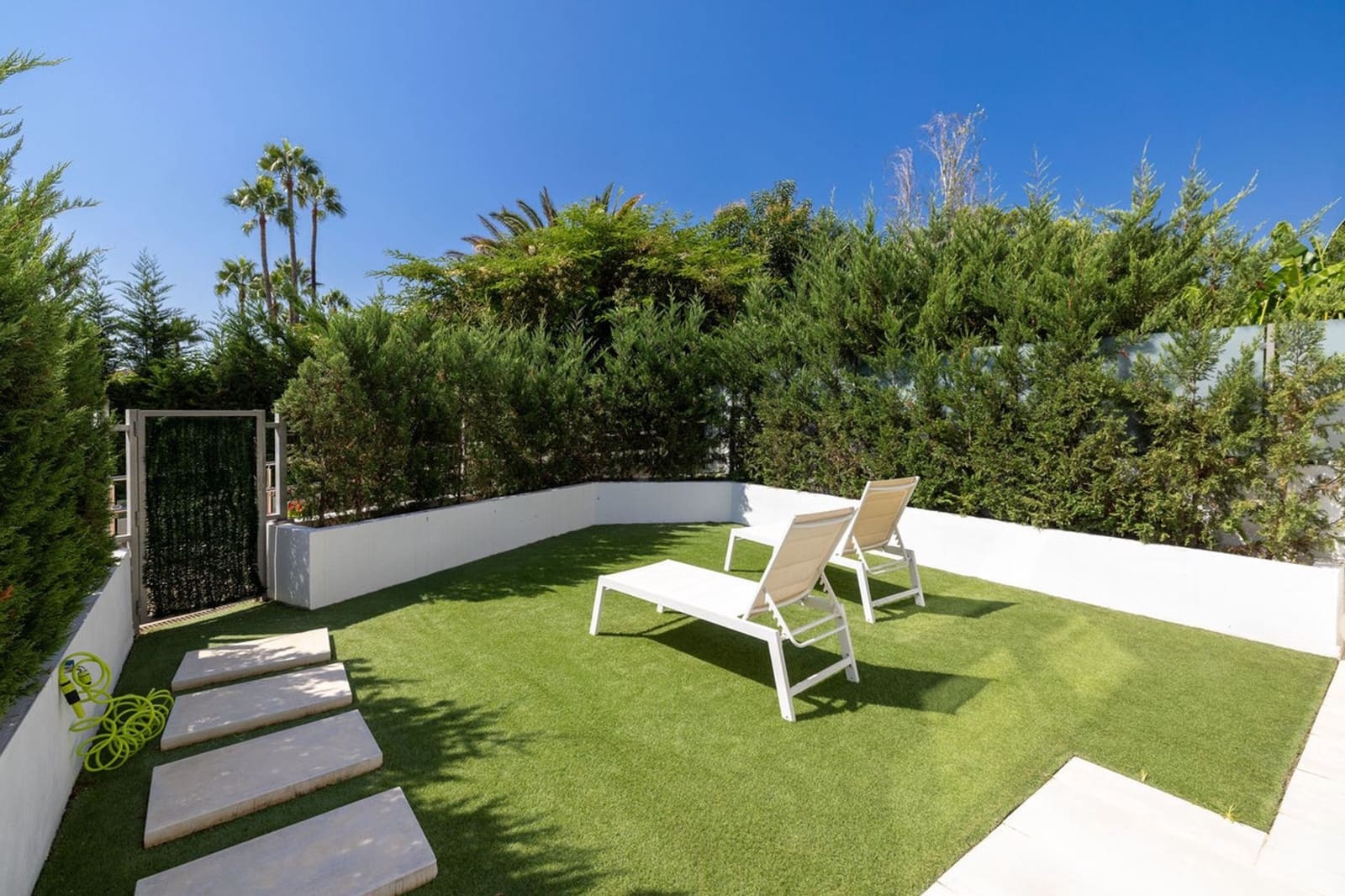 3 slaapkamer Huis te koop in Nueva Andalucia met zwembad garage - € 1.050.000 (Ref: 9398319)