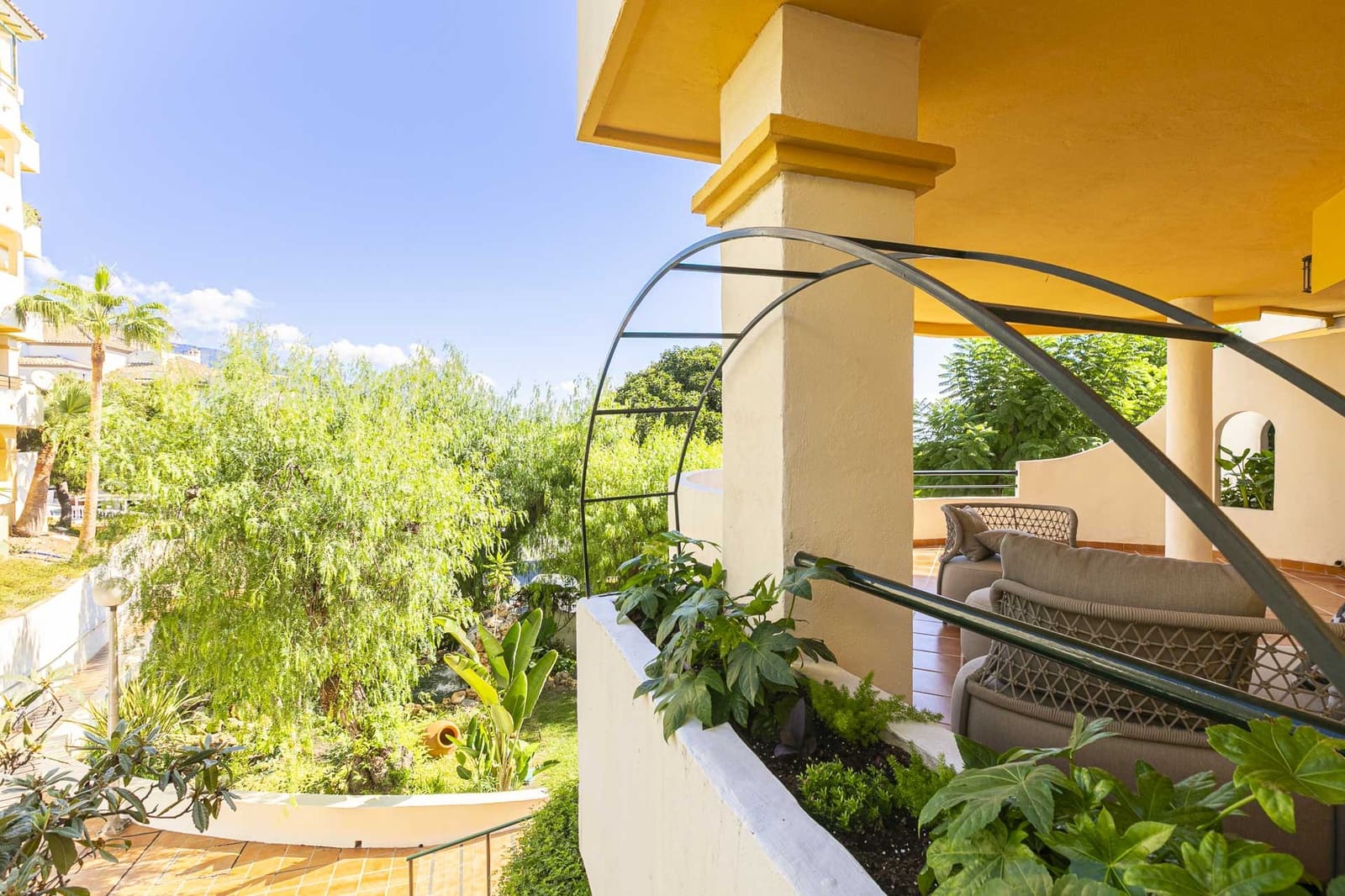 3 bedroom Apartment for sale in Marbella with pool garage - € 620,000 (Ref: 9398321)