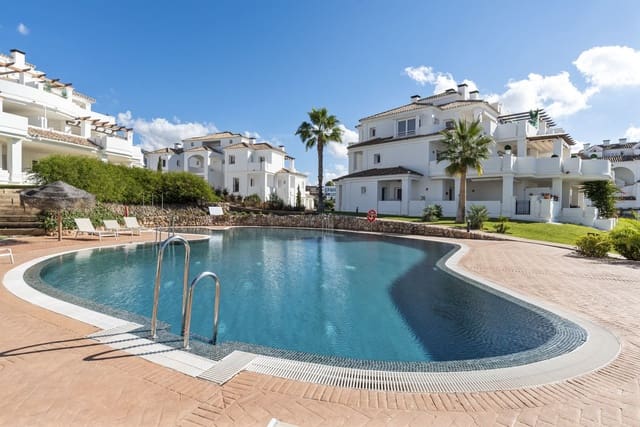 3 soverom Leilighet til salgs i Nueva Andalucia, Marbella med svømmebasseng garasje - € 875 000 (Ref: 9400719)
