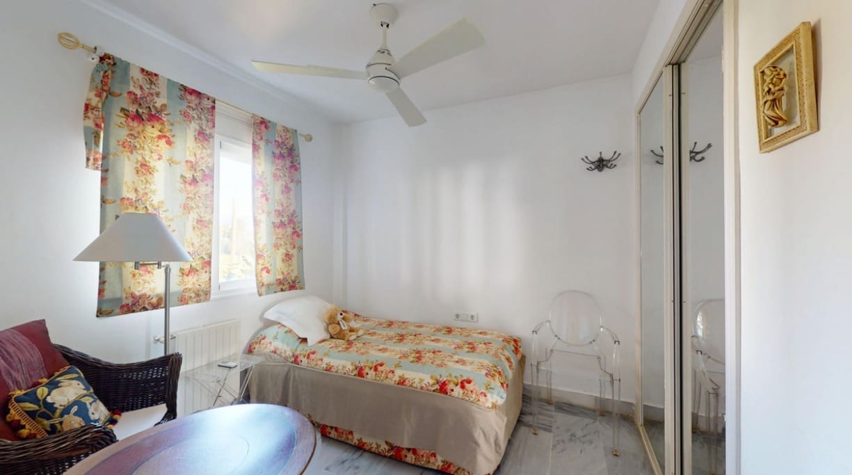 3 bedroom Apartment for sale in Guadalmina with pool garage - € 550,000 (Ref: 9400721)