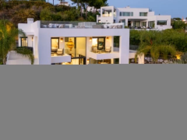 6 soveværelse Villa til salg i Nueva Andalucia, Marbella med swimmingpool garage - € 4.190.000 (Ref: 9400725)