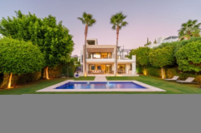 6 soveværelse Villa til salg i Nueva Andalucia, Marbella med swimmingpool garage - € 4.290.000 (Ref: 9400726)