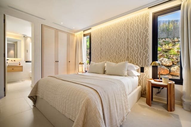 4 slaapkamer Villa te koop in Nueva Andalucia, Marbella met zwembad garage - € 3.950.000 (Ref: 9400729)