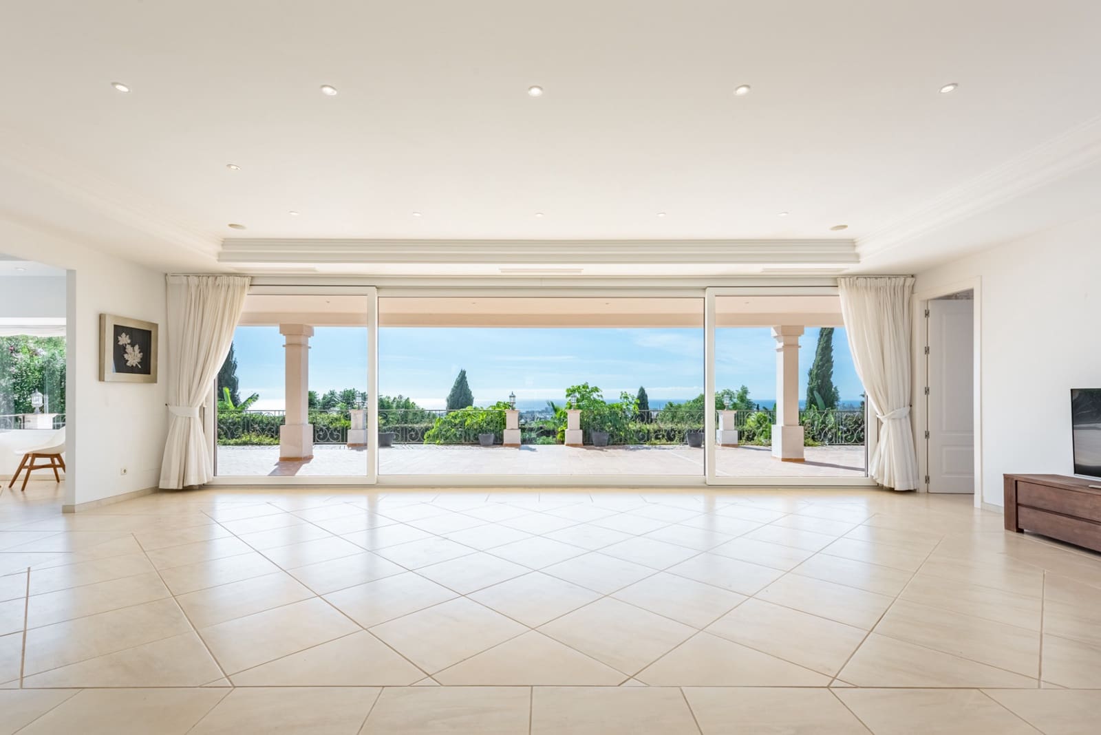 7 sypialnia Willa na sprzedaż w Los Flamingos z basenem garażem - 3 995 000 € (Ref: 9403223)