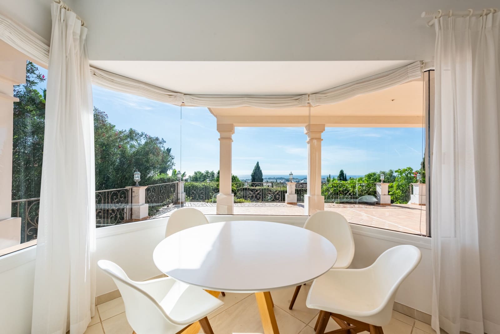 7 sypialnia Willa na sprzedaż w Los Flamingos z basenem garażem - 3 995 000 € (Ref: 9403223)