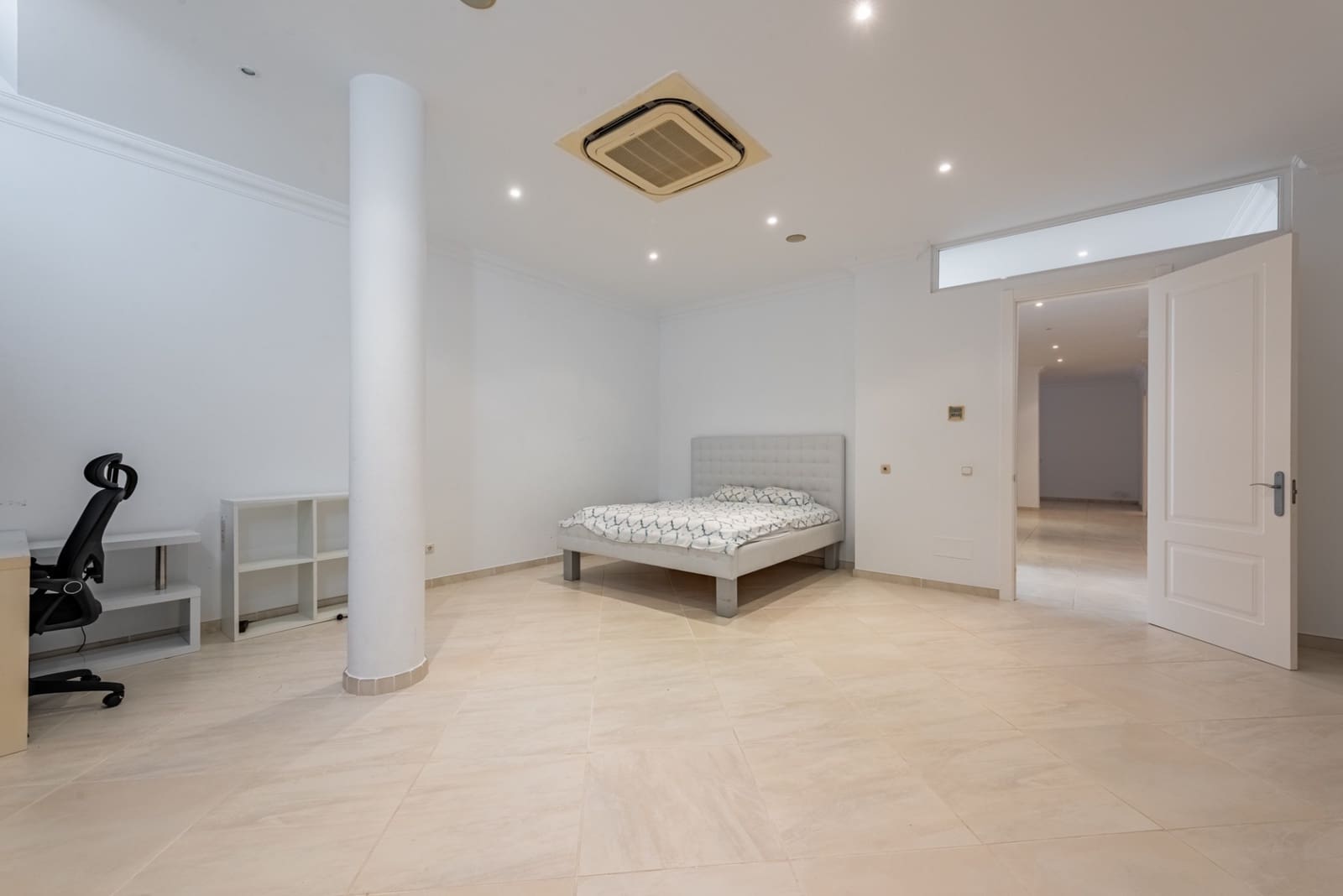 7 sypialnia Willa na sprzedaż w Los Flamingos z basenem garażem - 3 995 000 € (Ref: 9403223)