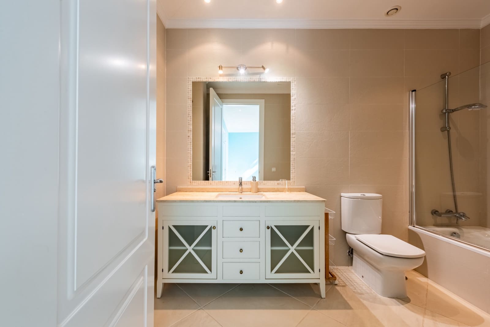 7 sypialnia Willa na sprzedaż w Los Flamingos z basenem garażem - 3 995 000 € (Ref: 9403223)