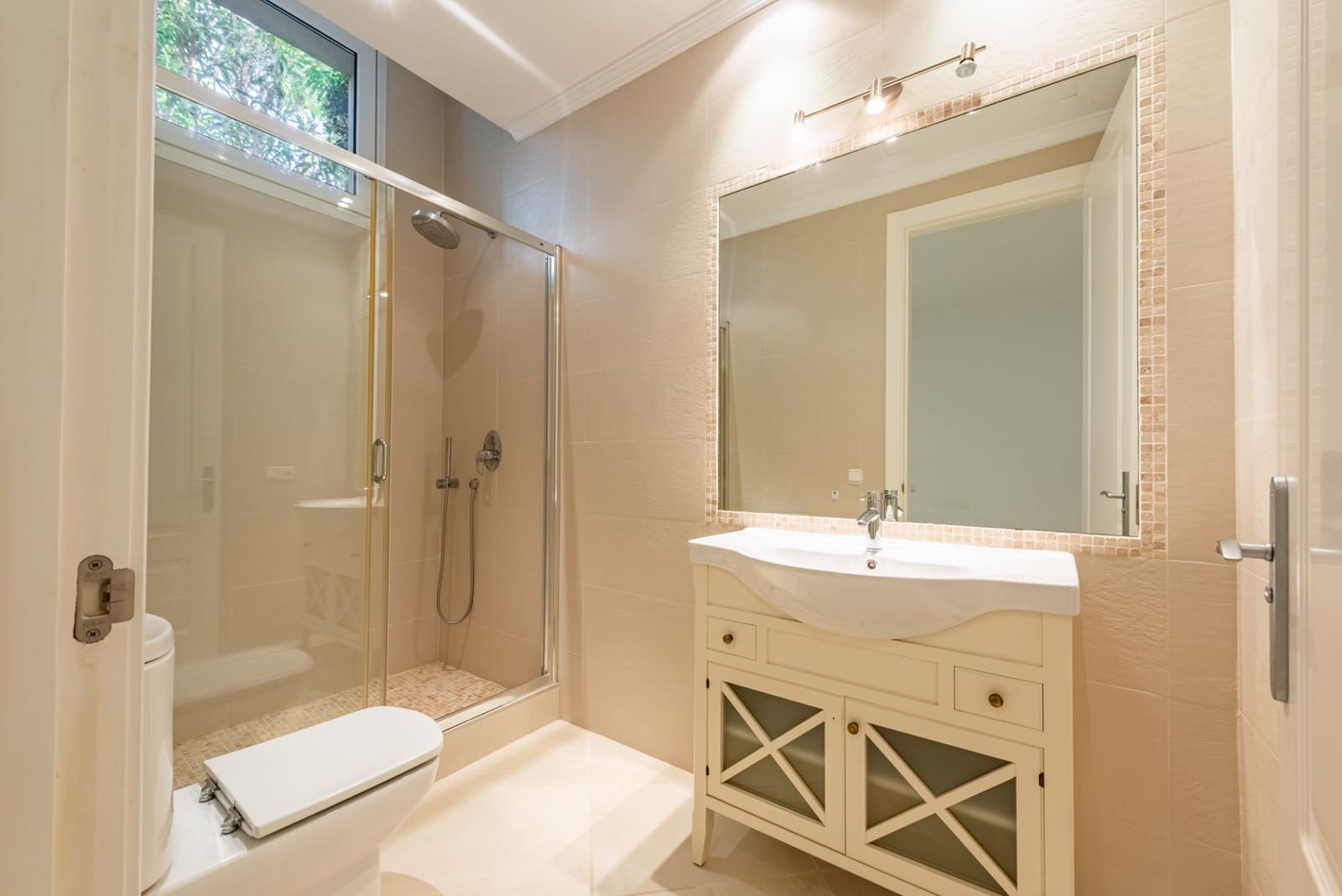 Chalet de 7 habitaciones en Los Flamingos en venta con piscina garaje - 3.995.000 € (Ref: 9403223)