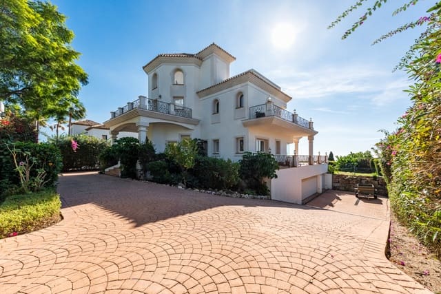 Chalet de 7 habitaciones en Los Flamingos, Benahavís en venta con piscina garaje - 3.995.000 € (Ref: 9403223)