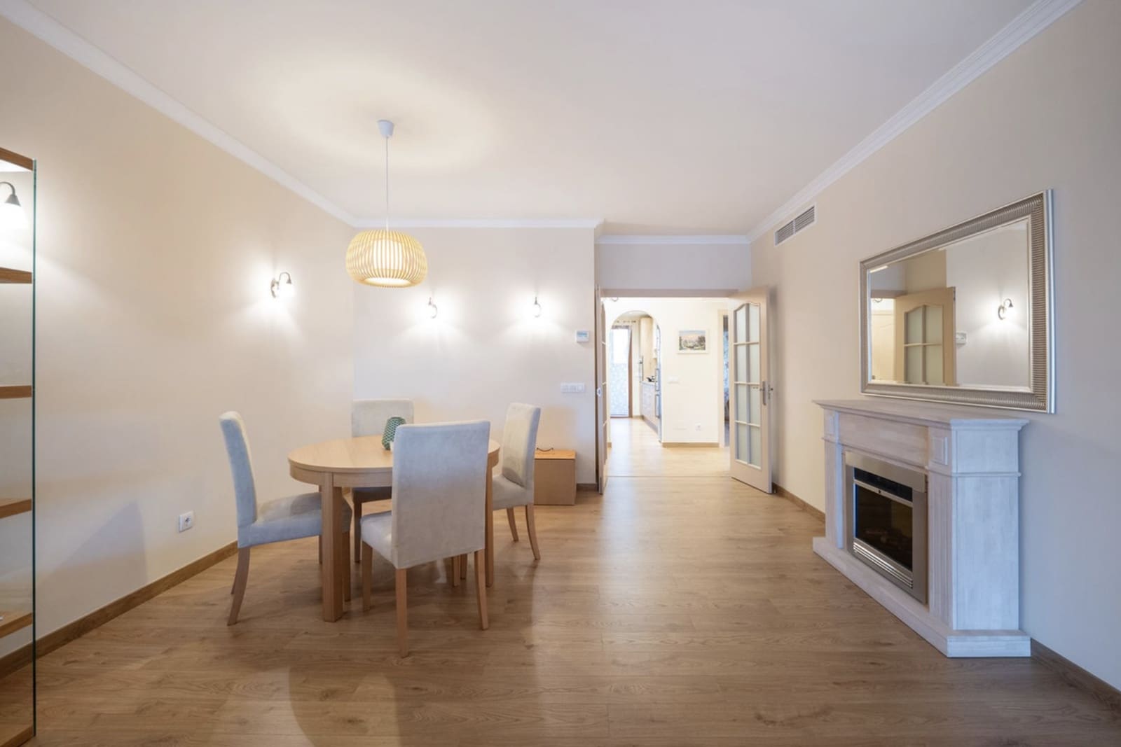 2 bedroom Apartment for sale in Puerto Banus with pool garage - € 800,000 (Ref: 9410840)