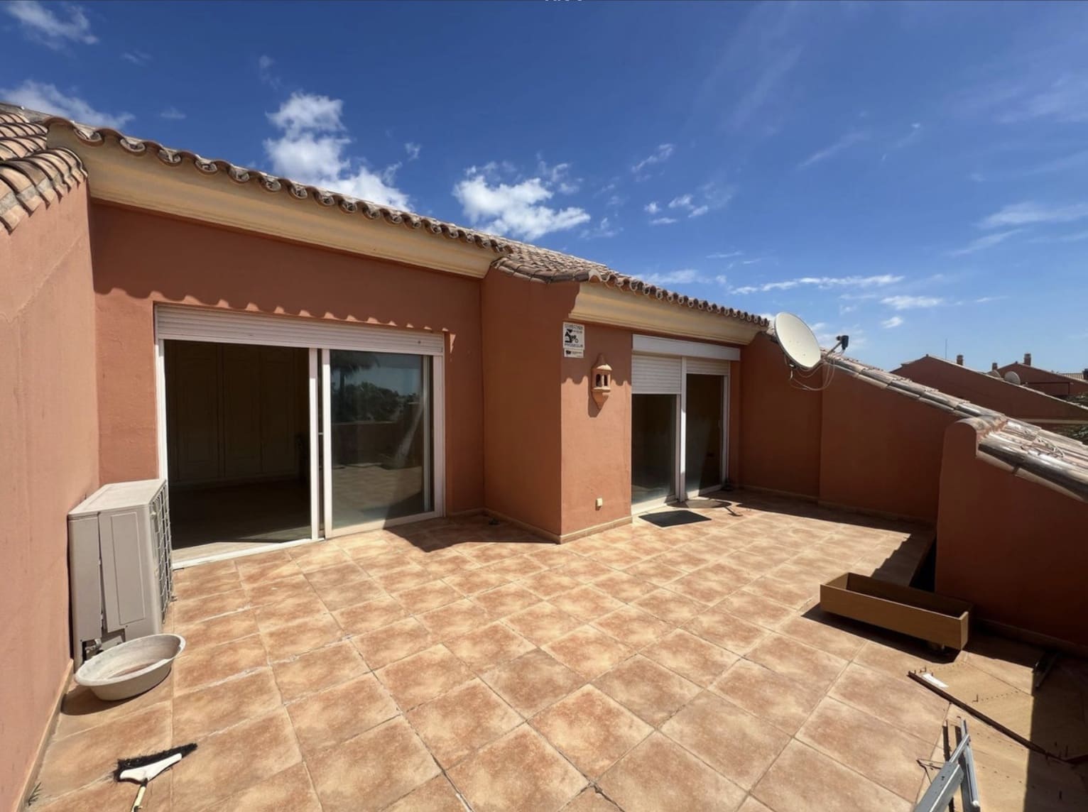 3 bedroom Penthouse for sale in Puerto Banus with pool garage - € 1,500,000 (Ref: 9410841)