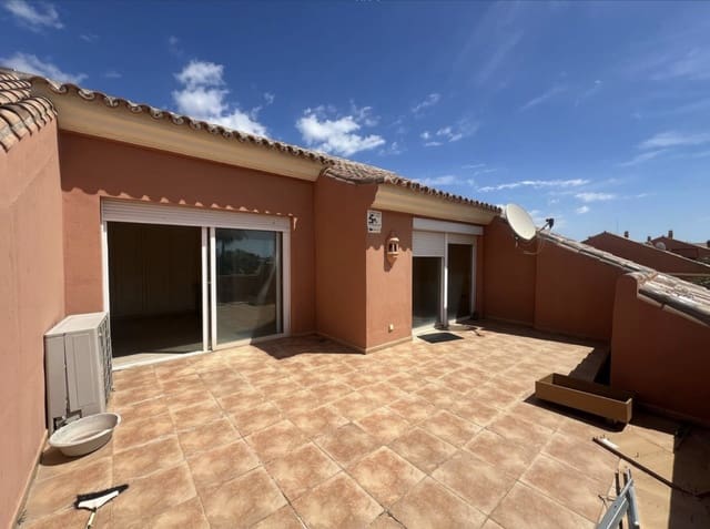 3 soveværelse Penthouse til salg i Puerto Banus, Marbella med swimmingpool garage - € 1.500.000 (Ref: 9410841)