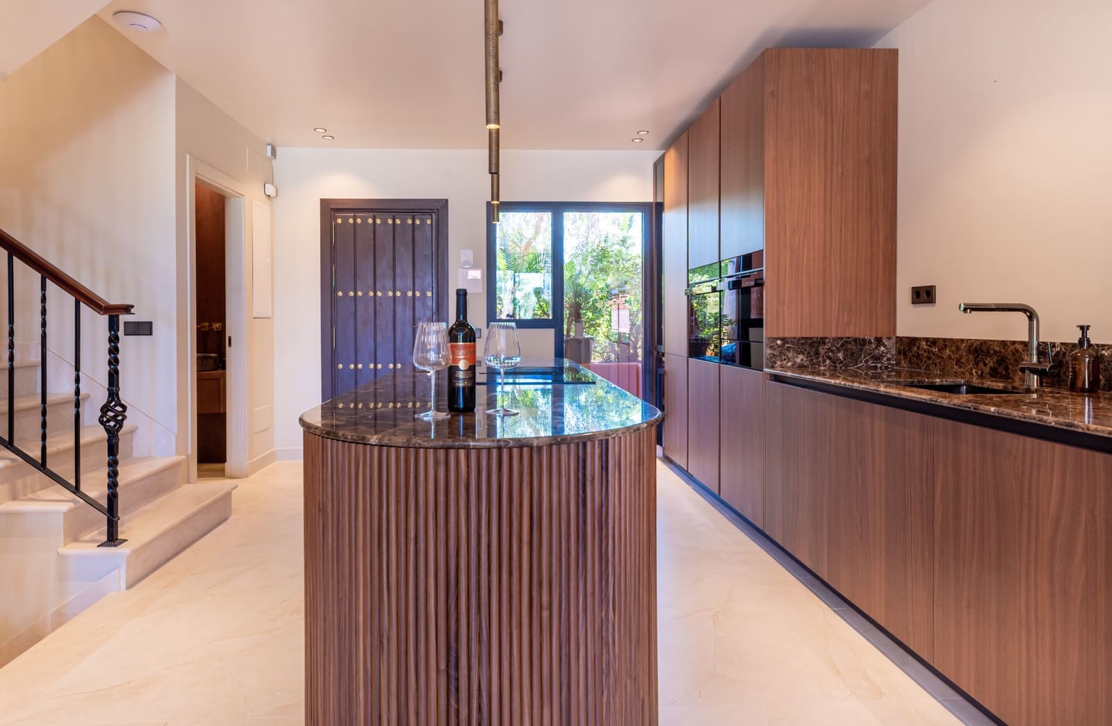 4 slaapkamer Huis te koop in Golden Mile met zwembad garage - € 1.995.000 (Ref: 9410842)