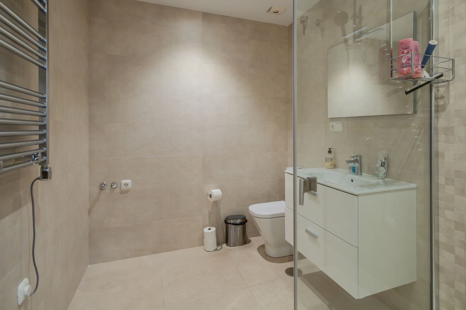 2 bedroom Apartment for sale in Marbella with pool garage - € 560,000 (Ref: 9415749)