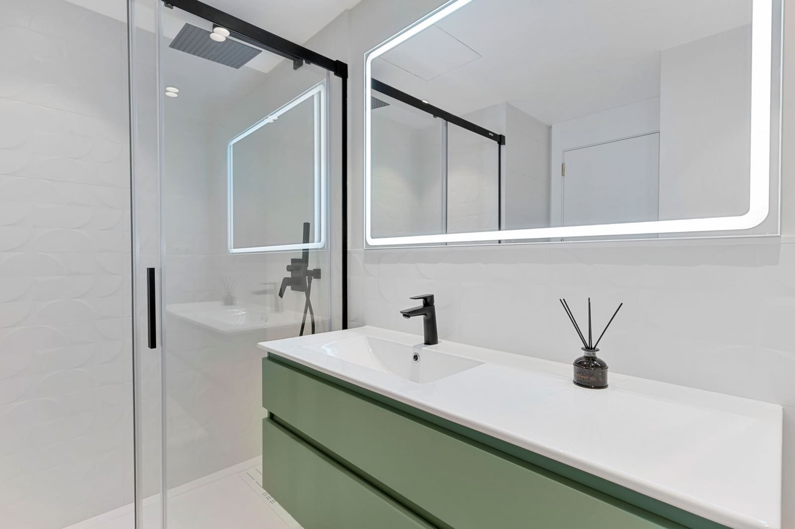 2 soveværelse Lejlighed til salg i San Pedro de Alcantara med swimmingpool garage - € 795.000 (Ref: 9415750)