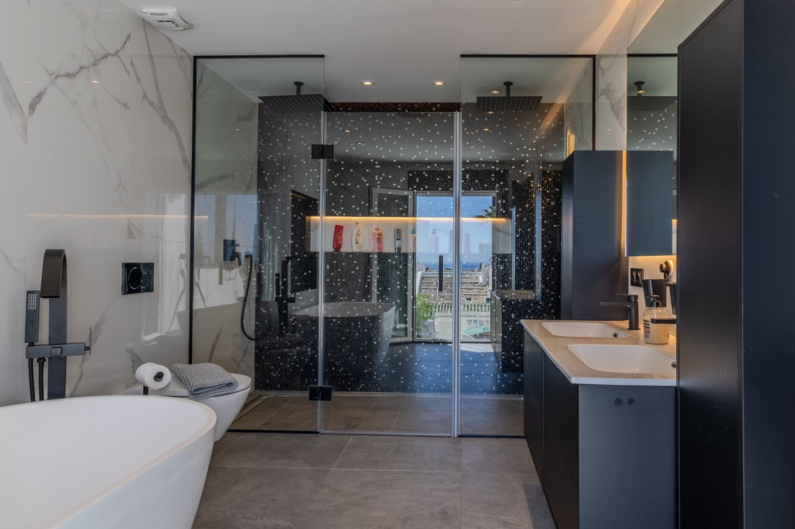 4 bedroom Townhouse for sale in Nueva Andalucia with pool garage - € 1,395,000 (Ref: 9415751)