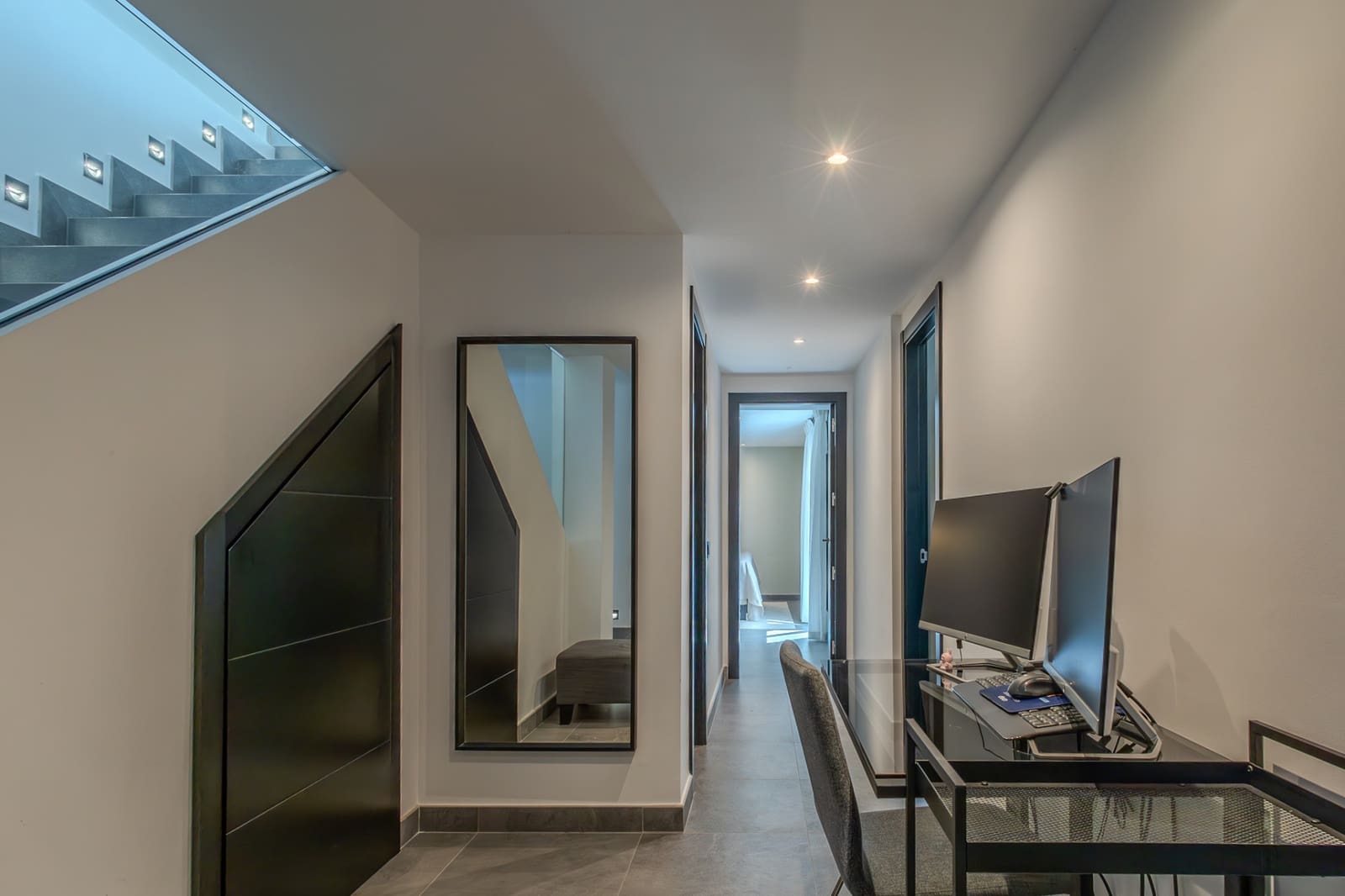 4 bedroom Townhouse for sale in Nueva Andalucia with pool garage - € 1,395,000 (Ref: 9415751)