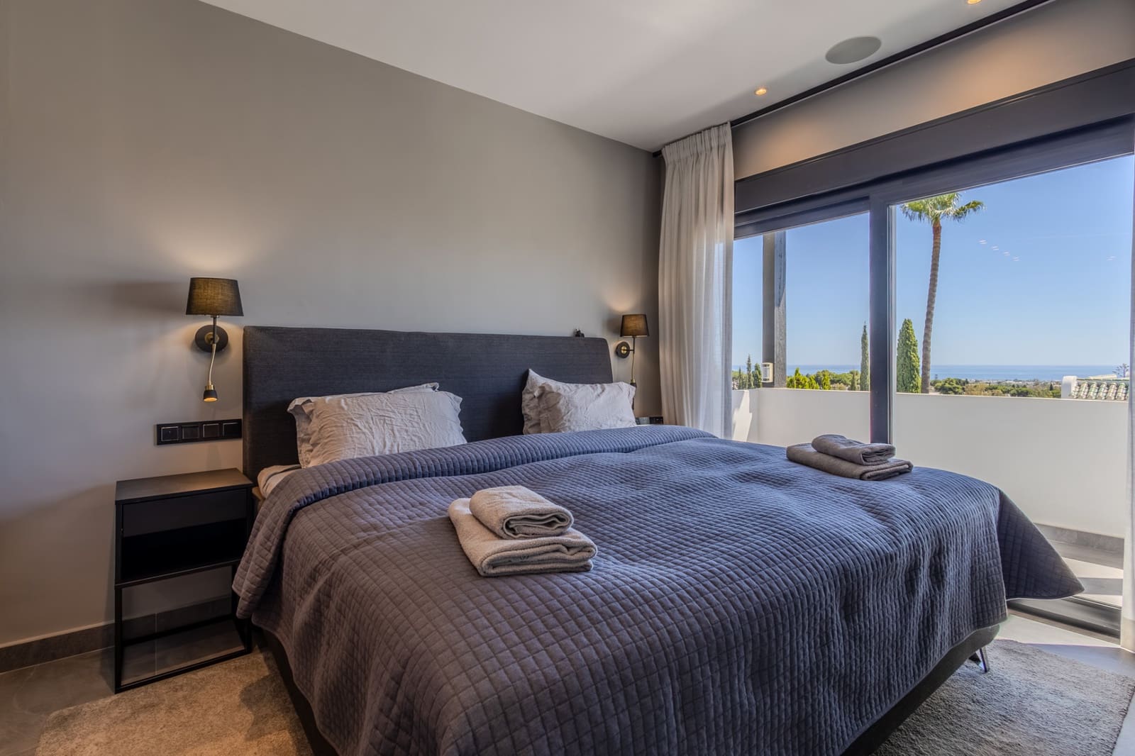 4 bedroom Townhouse for sale in Nueva Andalucia with pool garage - € 1,395,000 (Ref: 9415751)