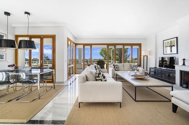 2 sovrum Lägenhet till salu i Marbella med pool garage - 890 000 € (Ref: 9415752)