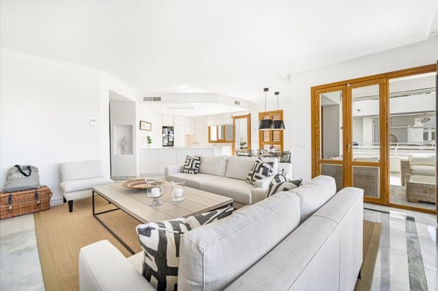 2 sovrum Lägenhet till salu i Marbella med pool garage - 890 000 € (Ref: 9415752)