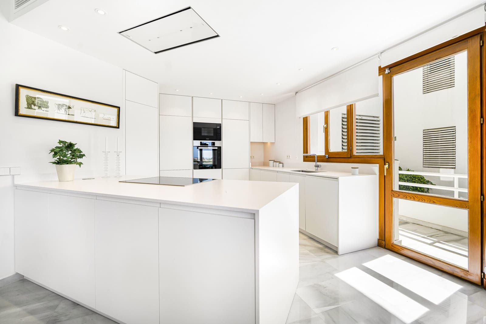 2 sovrum Lägenhet till salu i Marbella med pool garage - 890 000 € (Ref: 9415752)