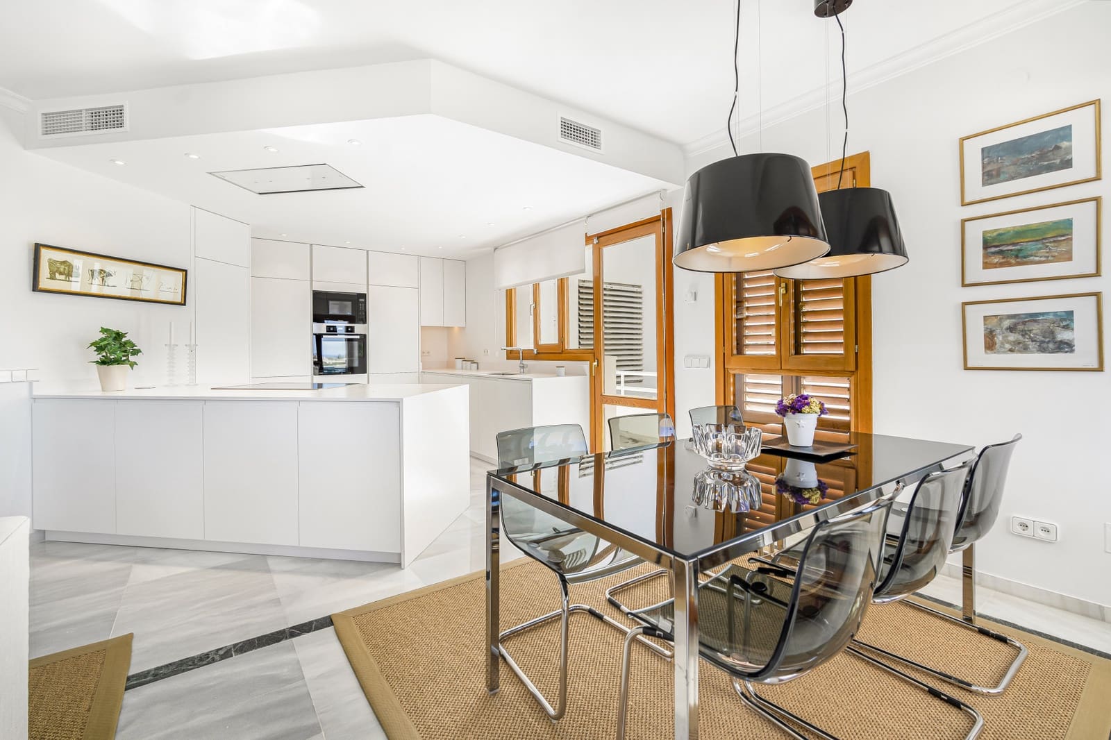 2 sovrum Lägenhet till salu i Marbella med pool garage - 890 000 € (Ref: 9415752)