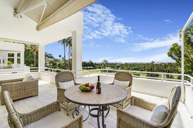 2 slaapkamer Appartement te koop in Marbella met zwembad garage - € 890.000 (Ref: 9415752)