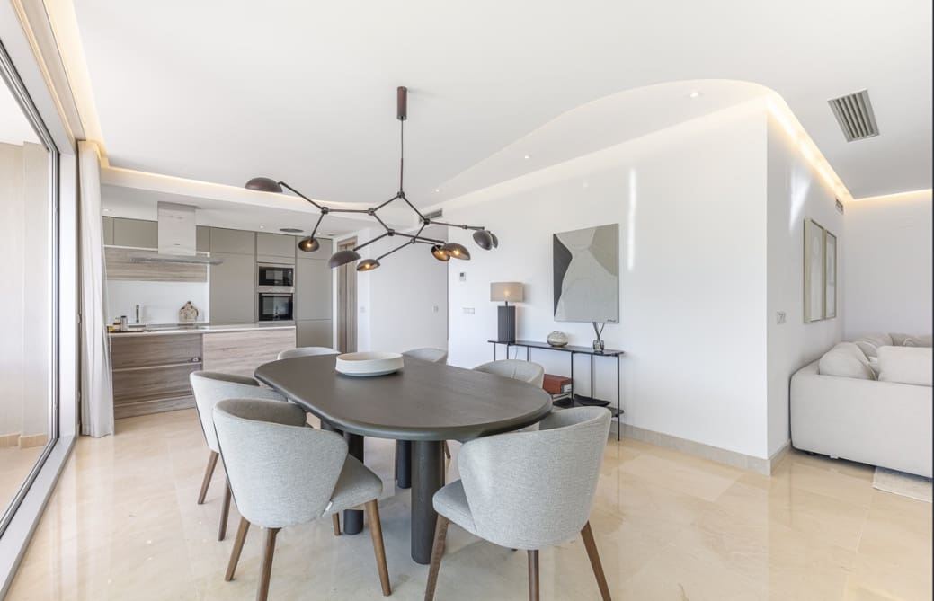 3 slaapkamer Penthouse te koop in Benahavis met zwembad garage - € 1.050.000 (Ref: 9415753)