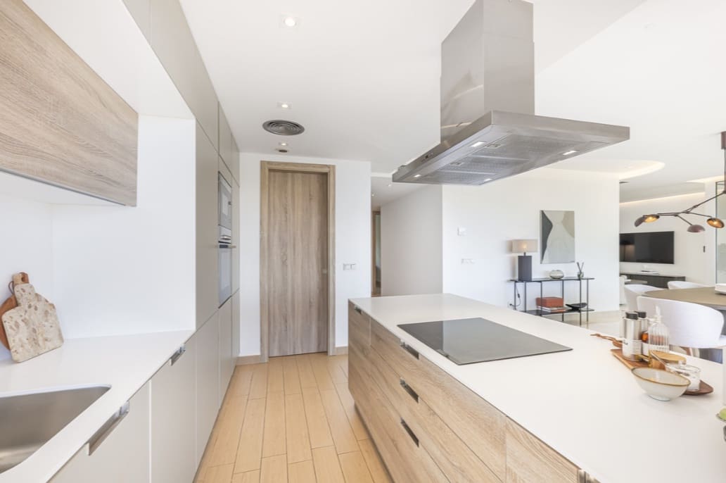 3 slaapkamer Penthouse te koop in Benahavis met zwembad garage - € 1.050.000 (Ref: 9415753)